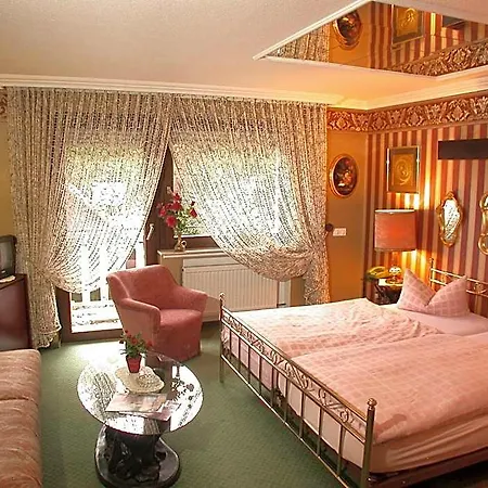Hotel Kempenhof 3*
