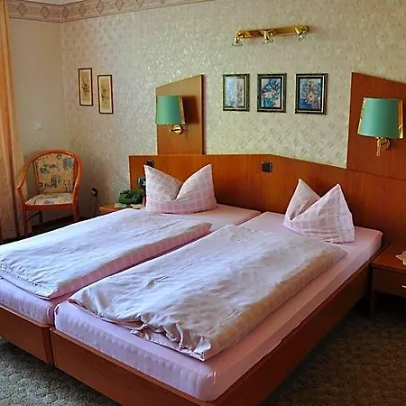 Kempenhof Hotel 3*